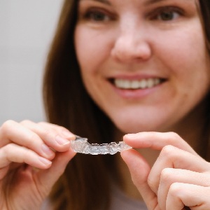 Why Choose Invisalign Treatments in Glendale Over Braces